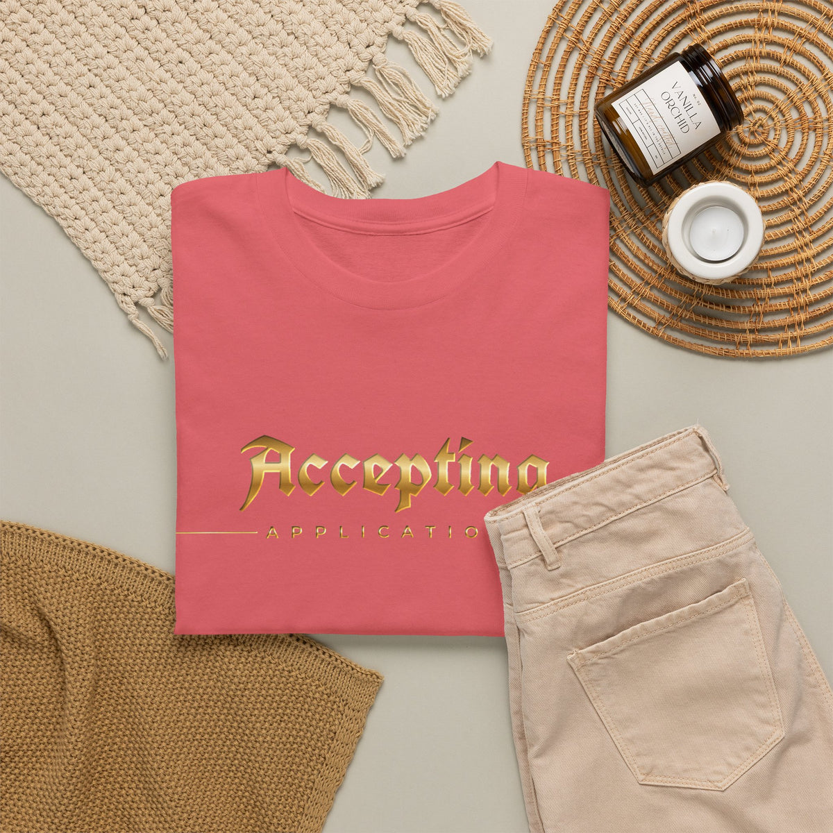 Accepting Applications Tee