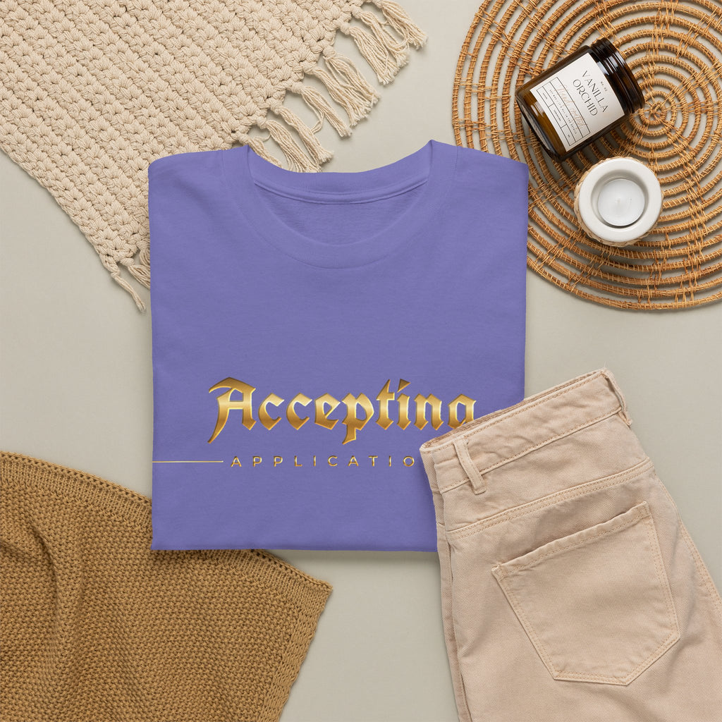 Accepting Applications Tee
