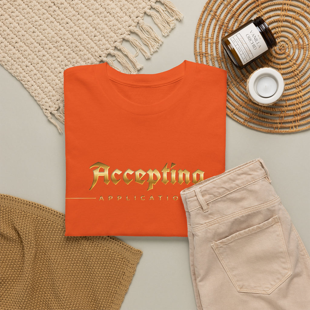 Accepting Applications Tee